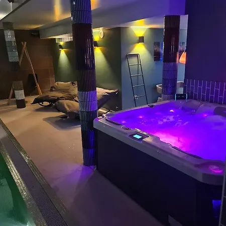 Evening Spa Package 9Pm To Noon 4*